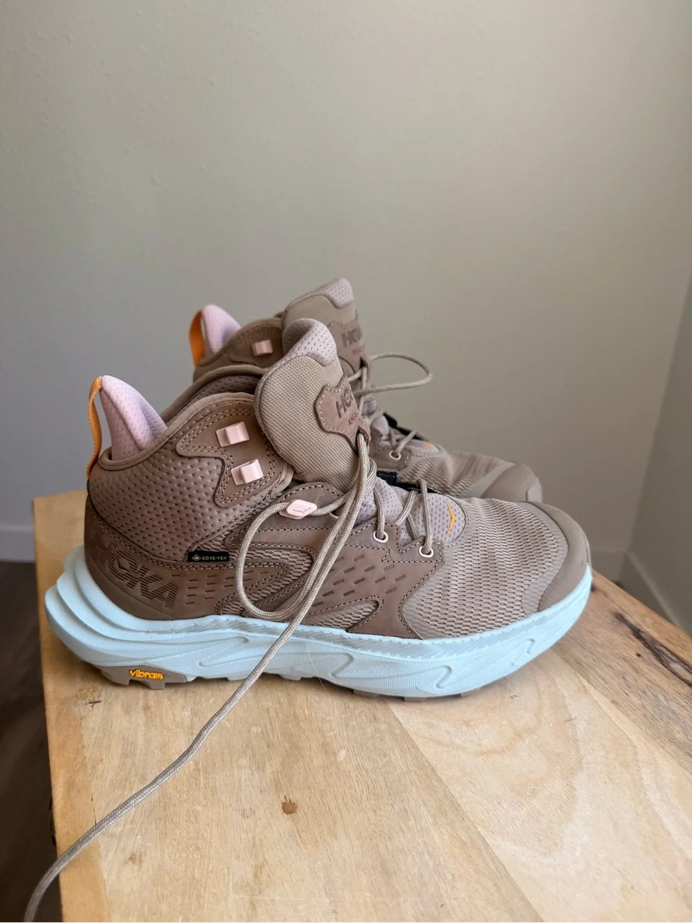 Hoka Anacapa 2 Mid GTX dune ice hiking boots 10